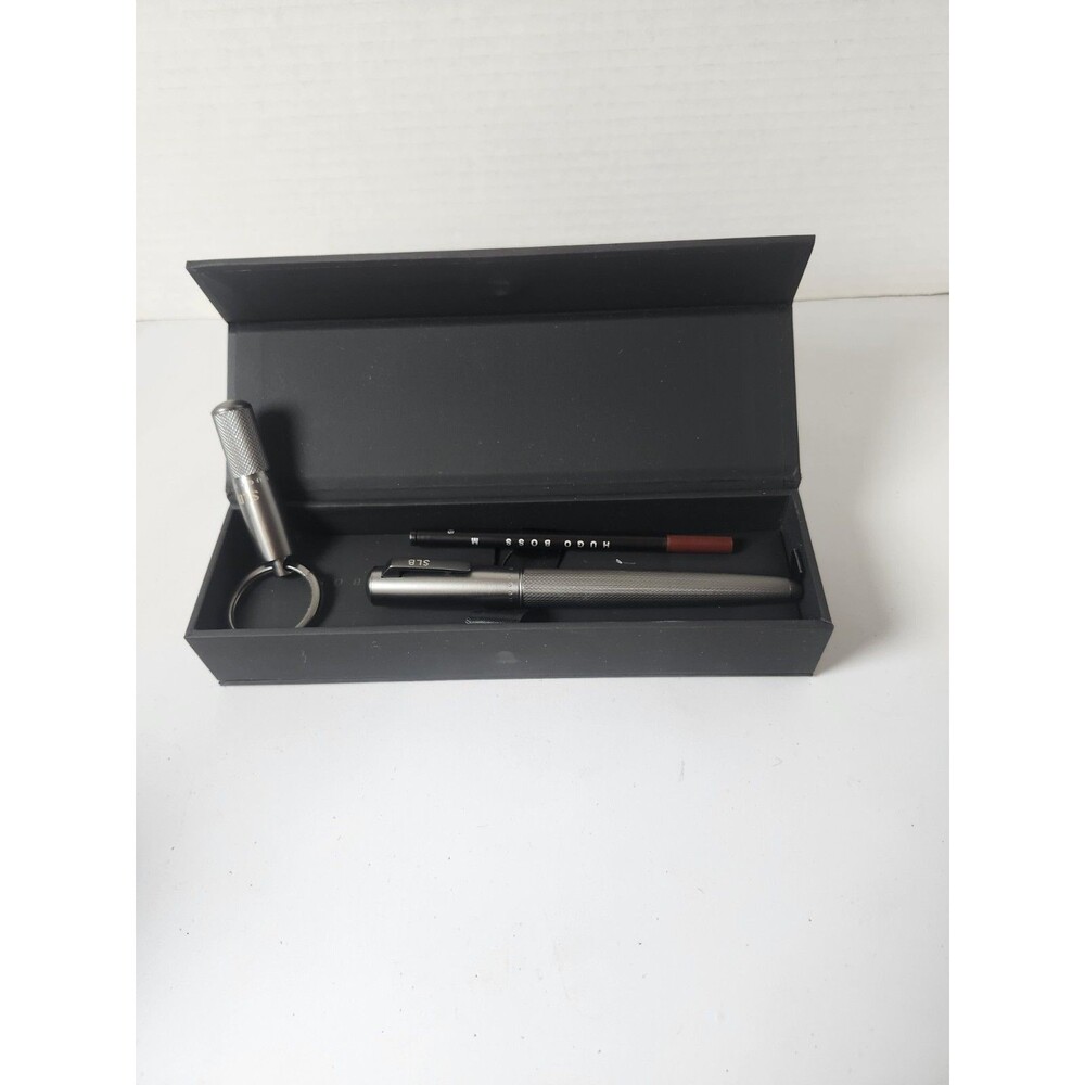 Hugo Boss Ink Pen And Keychain Set - Picture 2 of 4
